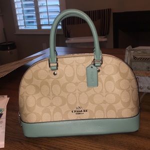 Brand new coach purse
